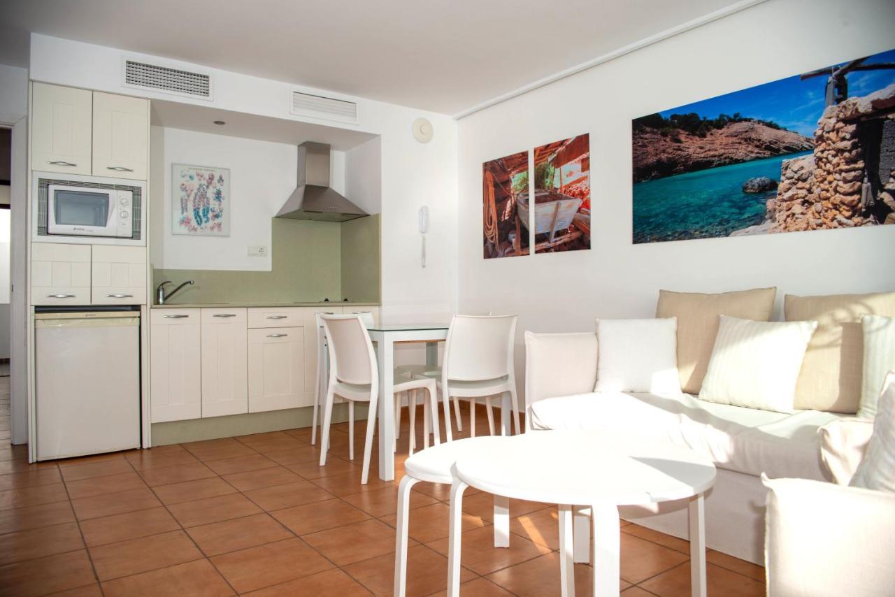 Apartamentos Llobet Ibiza エクステリア 写真