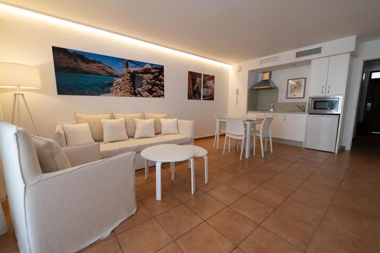 Apartamentos Llobet Ibiza エクステリア 写真