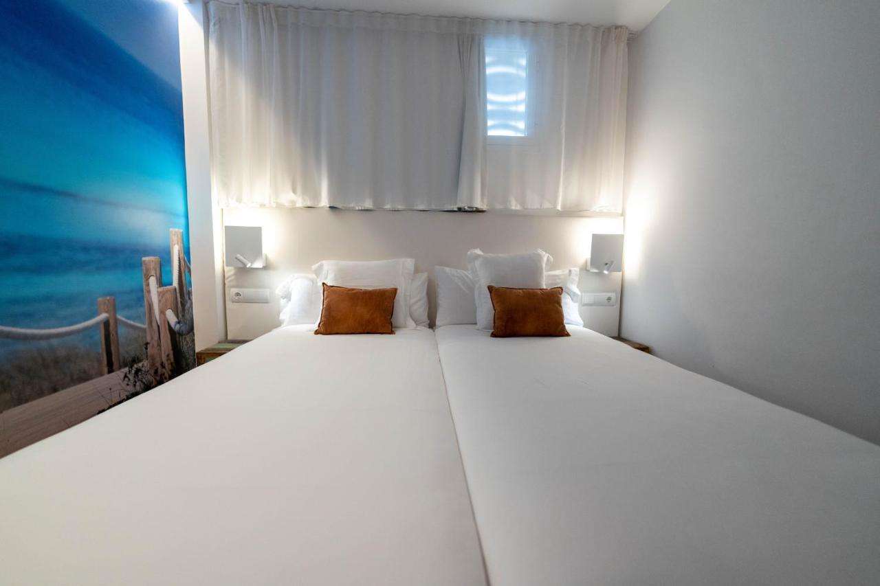 Apartamentos Llobet Ibiza エクステリア 写真