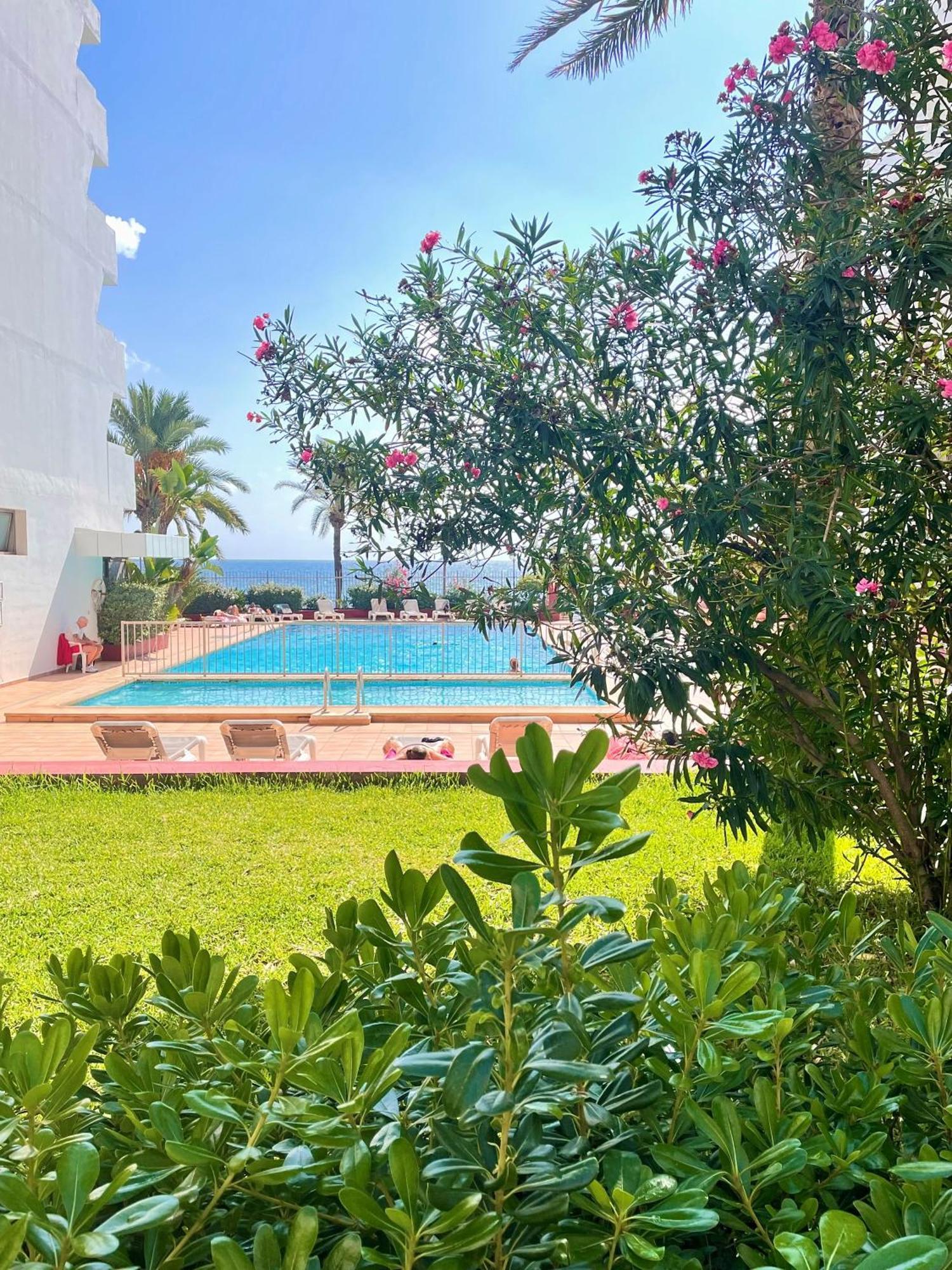 Apartamentos Llobet Ibiza エクステリア 写真