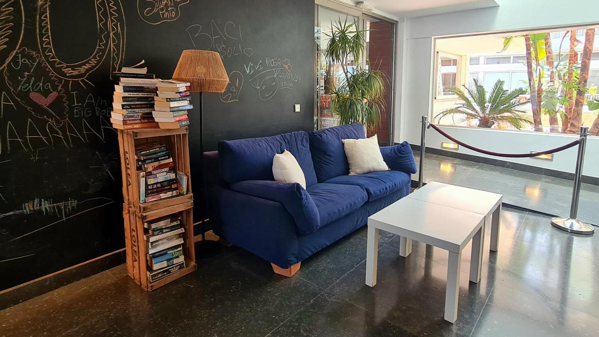 Apartamentos Llobet Ibiza エクステリア 写真