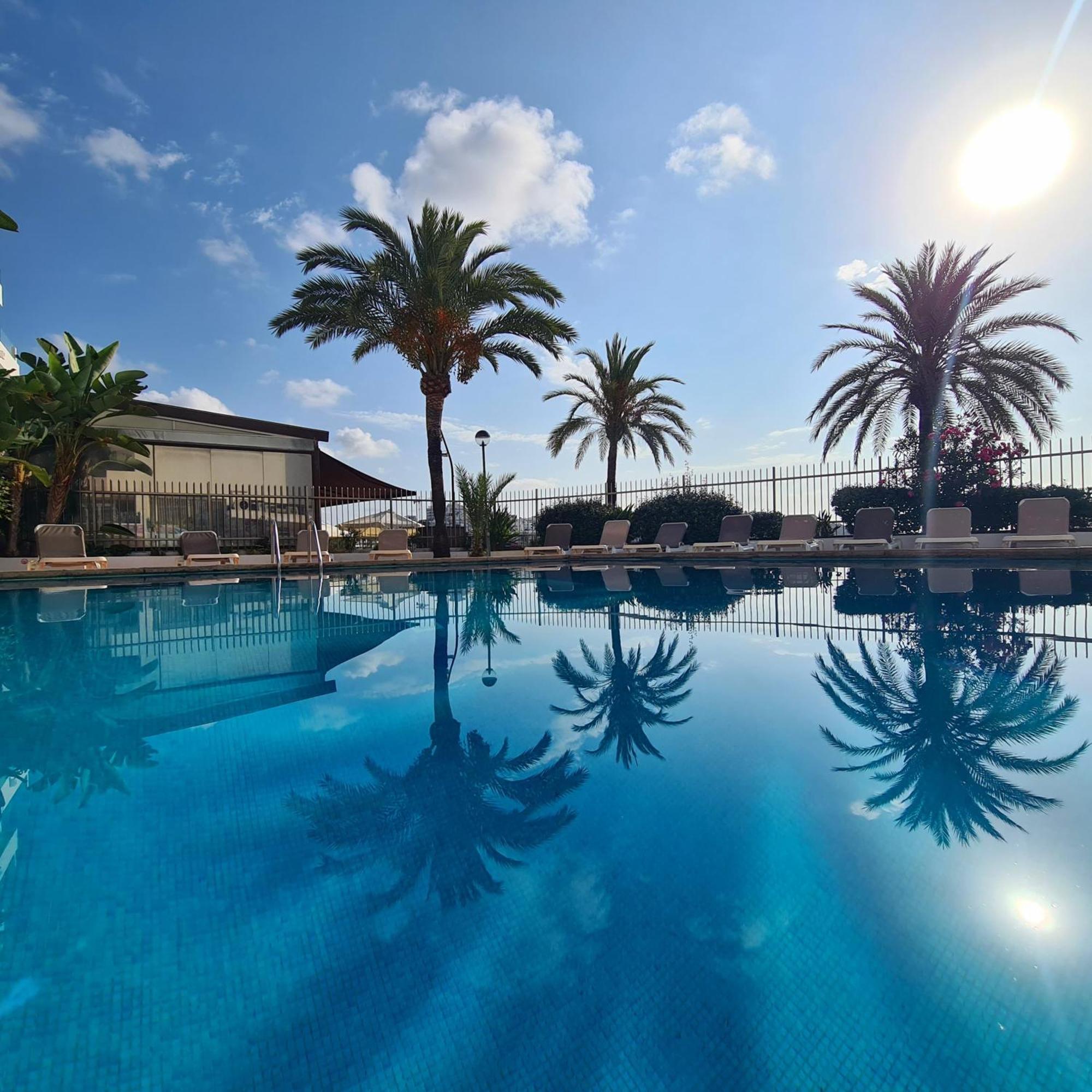 Apartamentos Llobet Ibiza エクステリア 写真