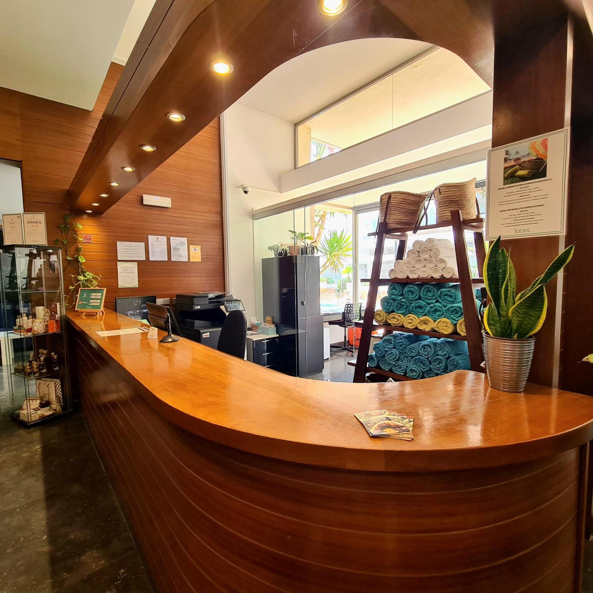 Apartamentos Llobet Ibiza エクステリア 写真