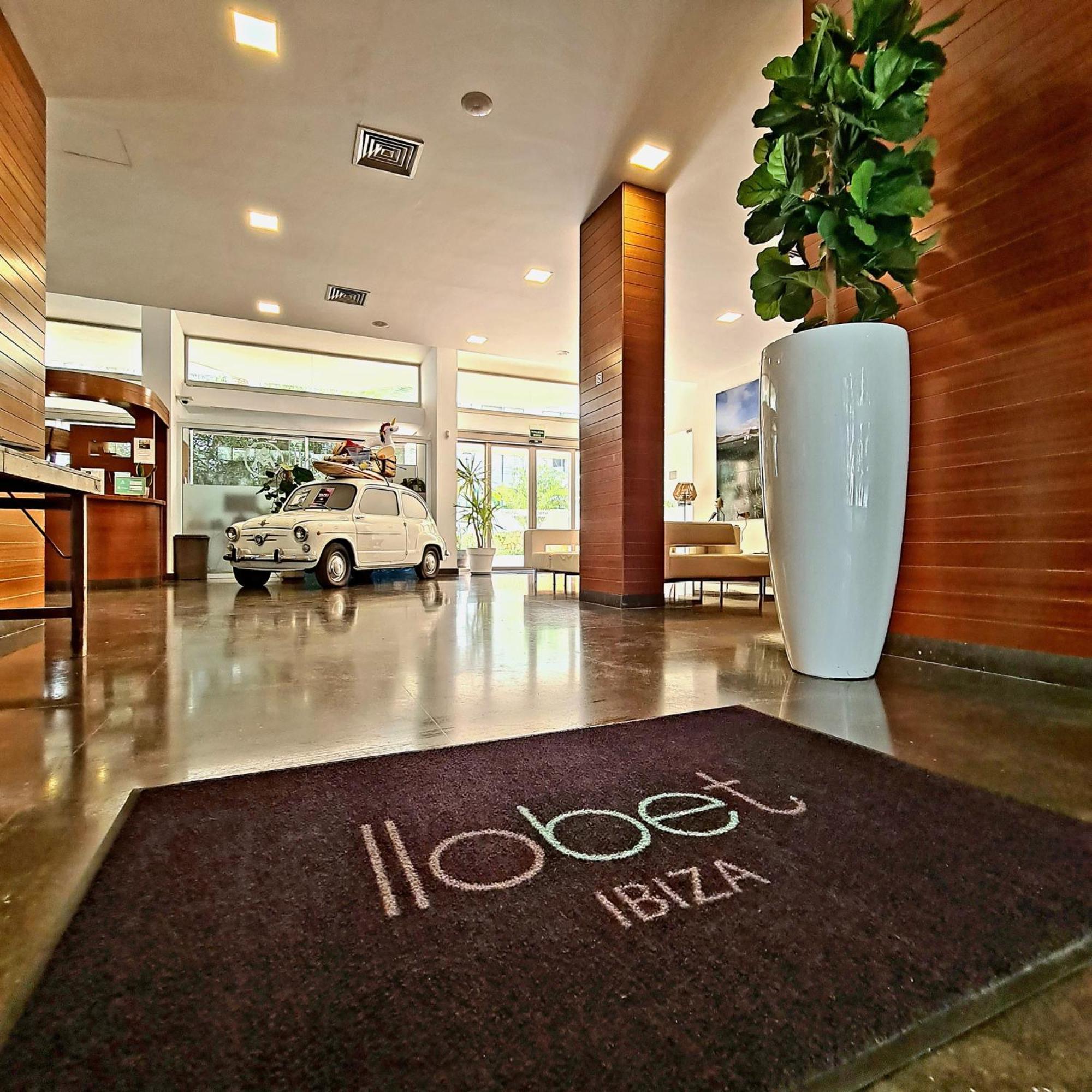 Apartamentos Llobet Ibiza エクステリア 写真