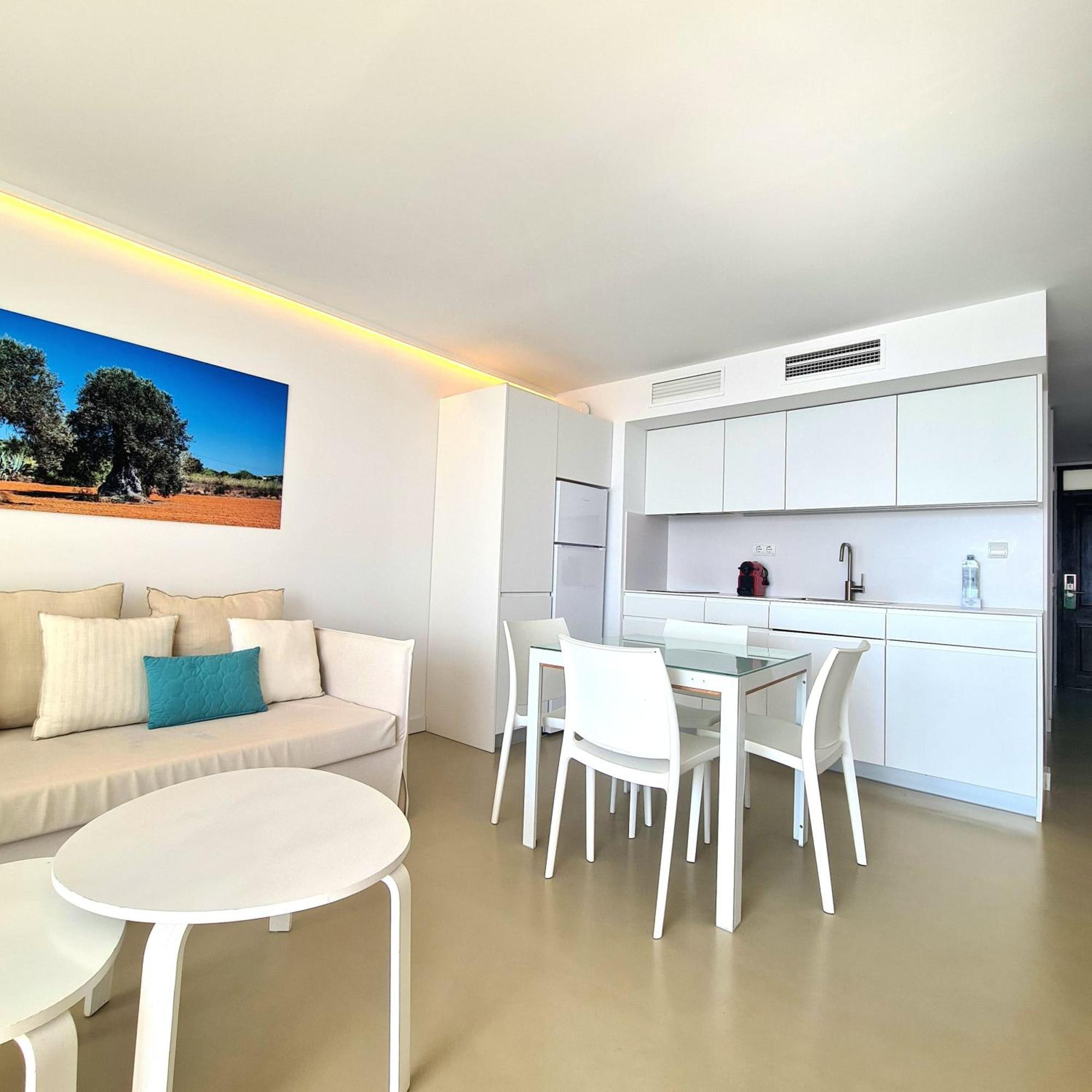 Apartamentos Llobet Ibiza エクステリア 写真